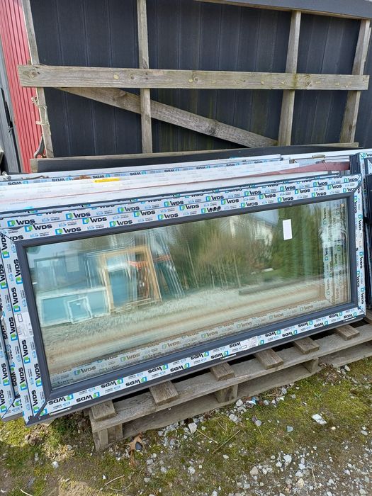Okno 200 x 80 antracyt trzyszybowe