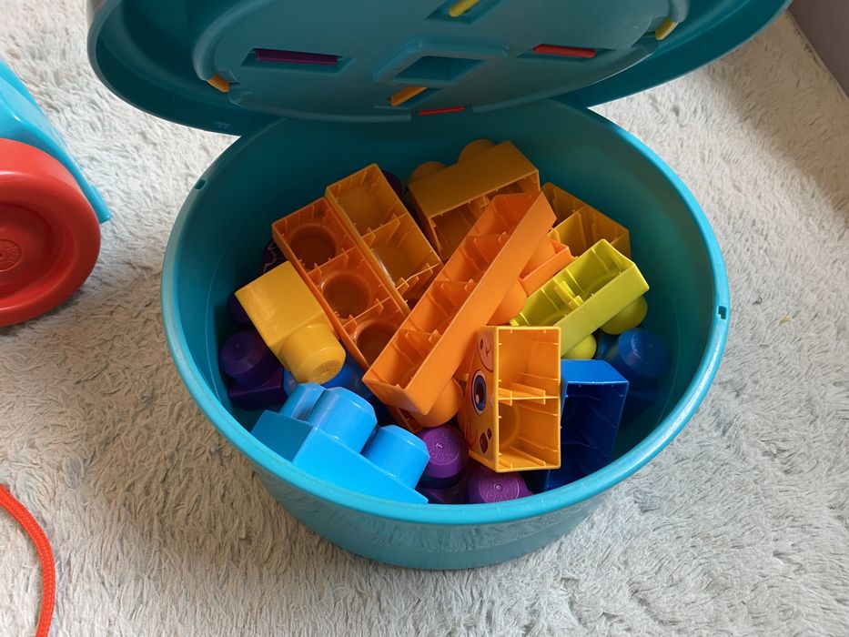 Słoń do ciągnięcia z klockami Mega Bloks