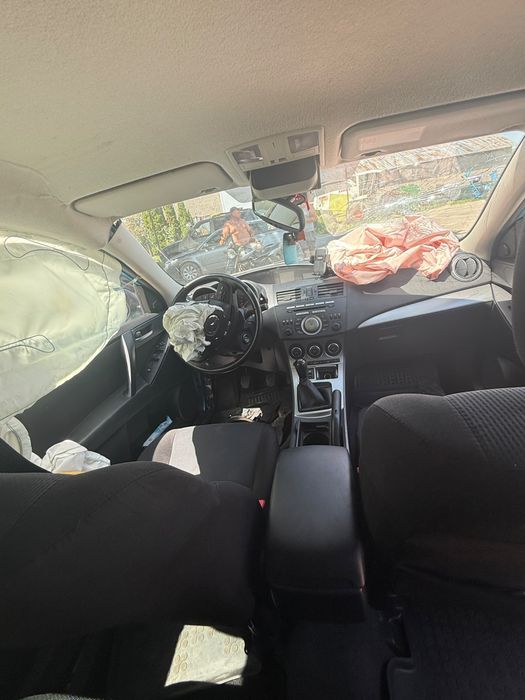 Mazda 3 2011 rok po stłuczce