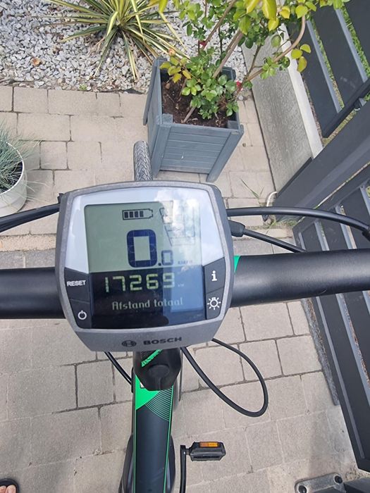 Rower elektryczny Cube