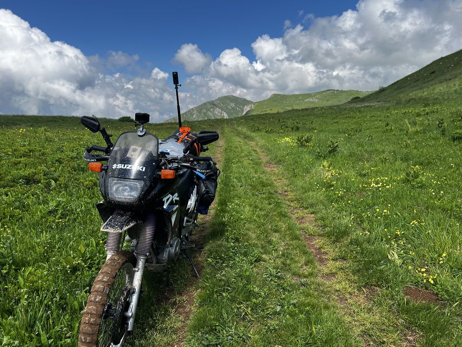 Suzuki Dr650 RSE custom rally,  masa dodatkow.