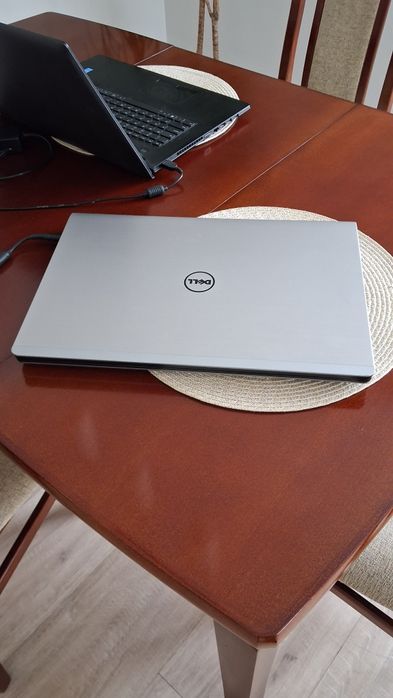 laptop Dell  super stan !