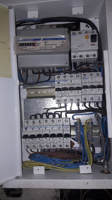 Продам новий стабилизатор напряжения