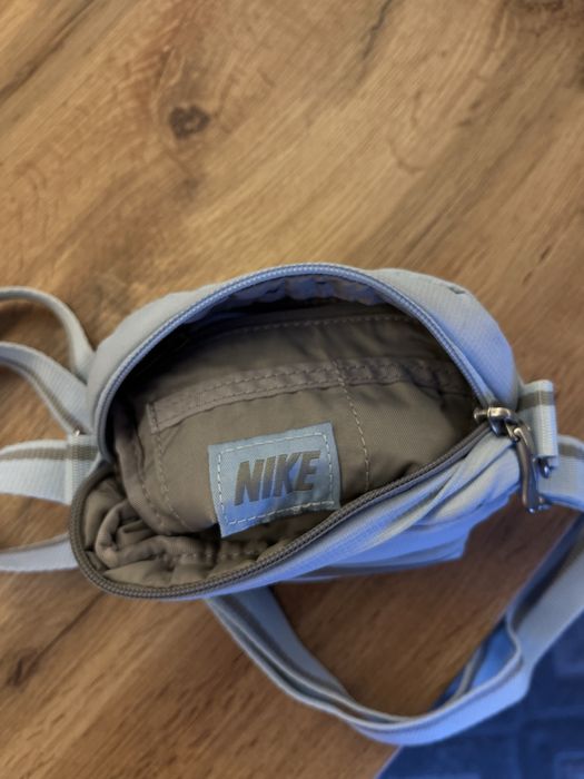 Nike Vintage Messenger Bag