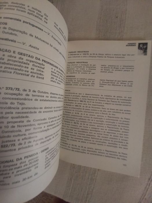 livro sobre o governo de Marcello Caetano