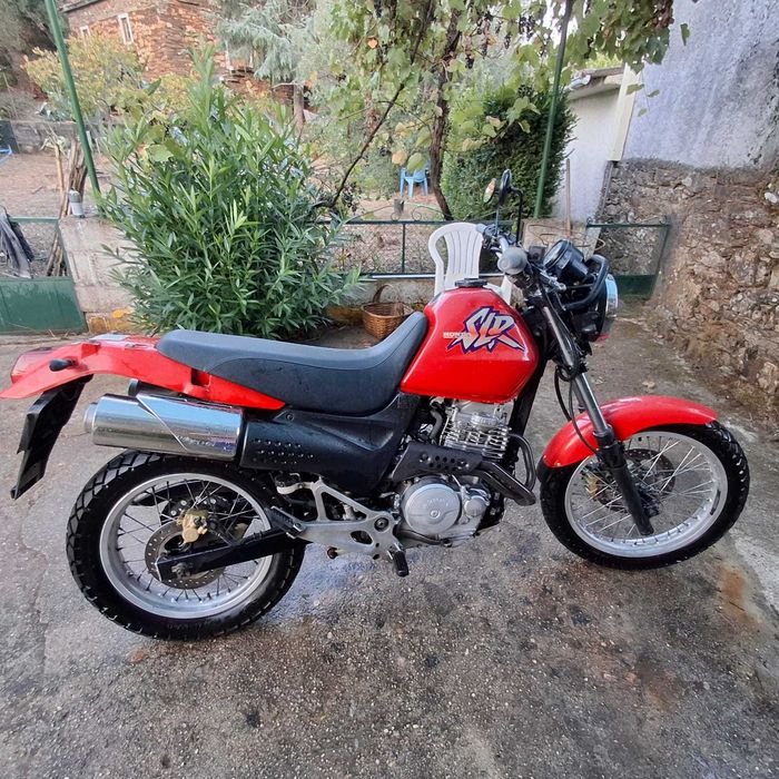 Honda SLR 650 1998 muito bem estimada
