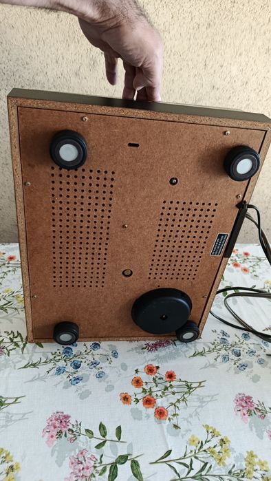 Gira discos AKAI AP-B20C