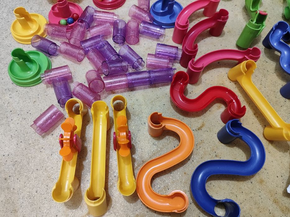 Детский конструктор башня