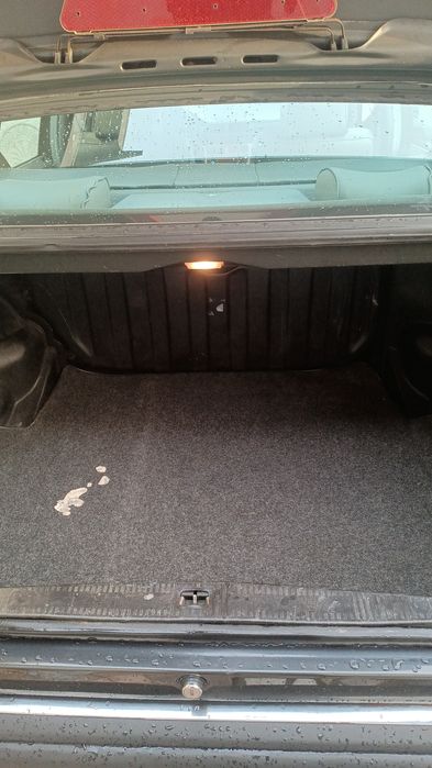 Mercedes  w 124 260 E  em excelente estado