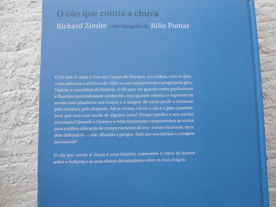 O Cão que comia a chuva por Richard Zimler