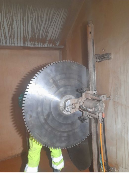 Wiercenie otworów cięcie w betonie żelbetonie  technika diamentowa