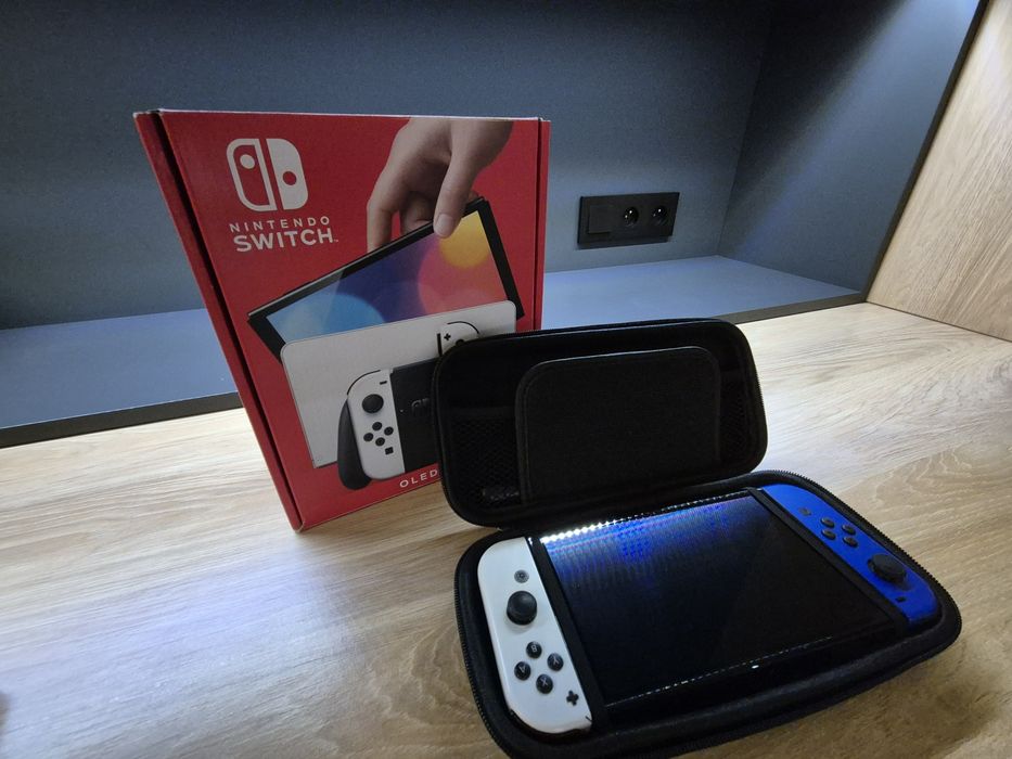 Nintendo Swich Oled Model White (biały) 3261 + etui