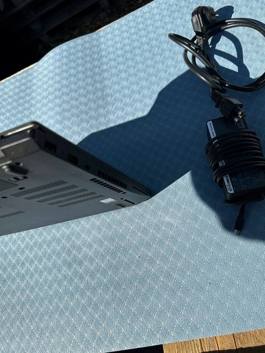 Lenovo ThinkPad T570|i5-7200U|16GB RAM|238GB SSD|Nvidia 940MX|LTE