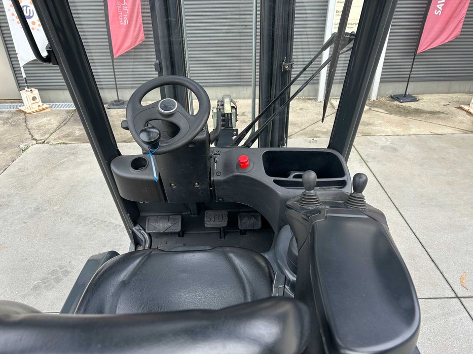 Empilhador Linde 1600 Kgs Elétrico