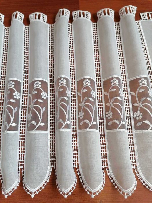 Zazdrostka,firanka panelowa,haft,gipiura wys.40cm.