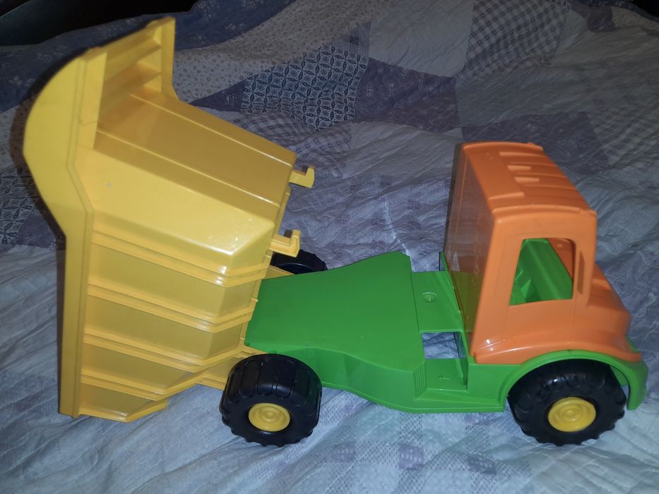 Великий грузовик машина  Wader самоскид самосвал. Довжина 37см.