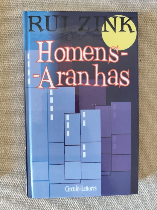 Livro Homens Aranhas por Rui Zink