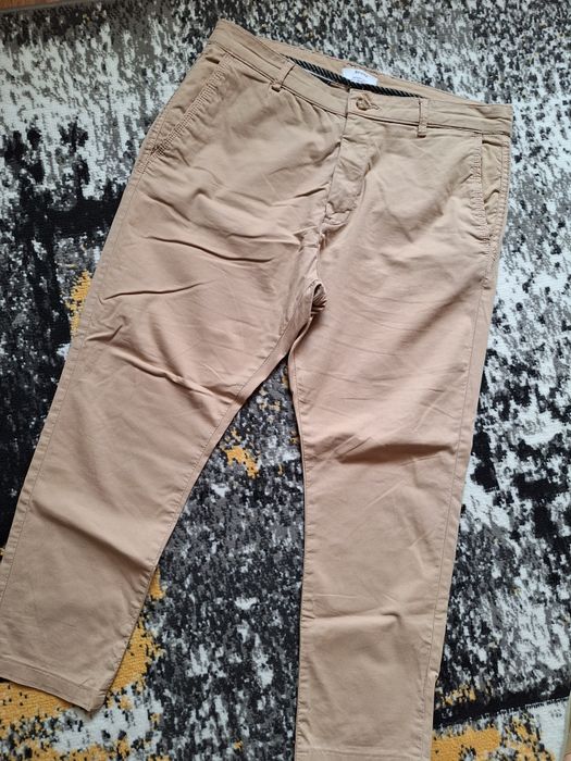 Spodnie materiałowe