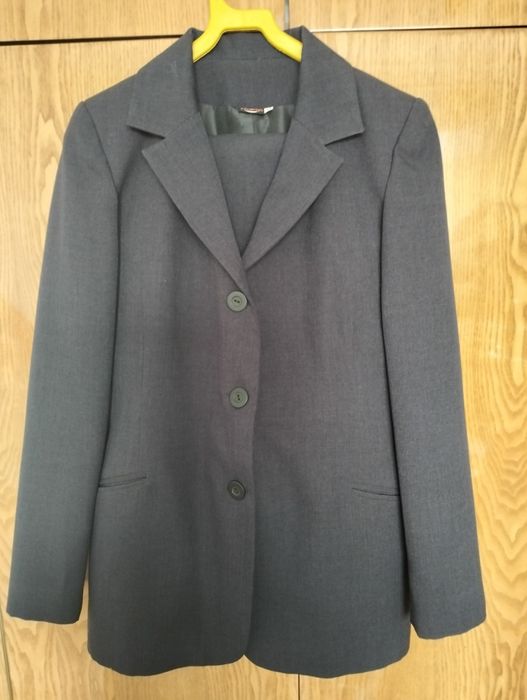 Elegancki garnitur damski