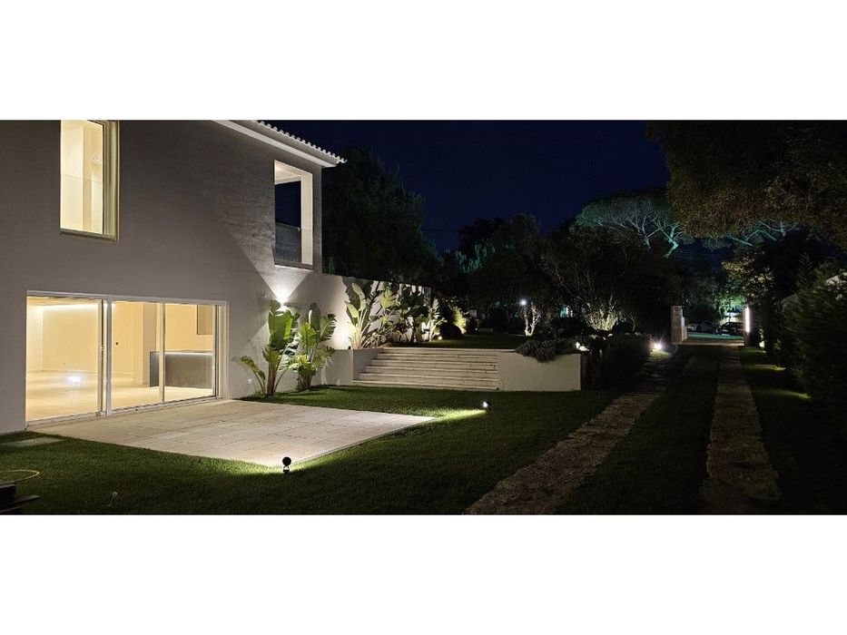 Moradia T7 nova com piscina em Birre, Cascais