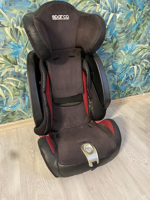 Fotelik Sparco mało używany !!!