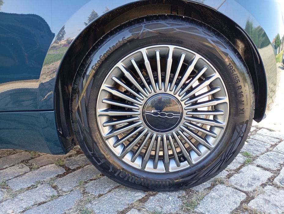 Fiat 500e 42kWh Icon