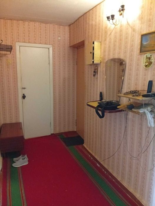 Простора 2-кімнатна квартира в центрі Глухова
