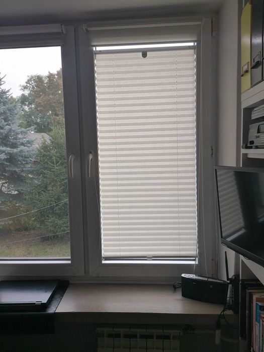 Plisy białe okienne