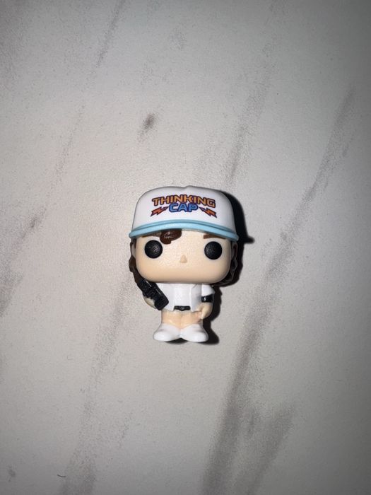 Фігурка Дастін Stranger Things з Kinder Joy