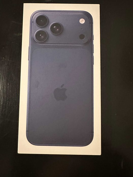 iPhone 17 Pro Max 256 GB Azul Titânio – Novo e Selado (de oferta)