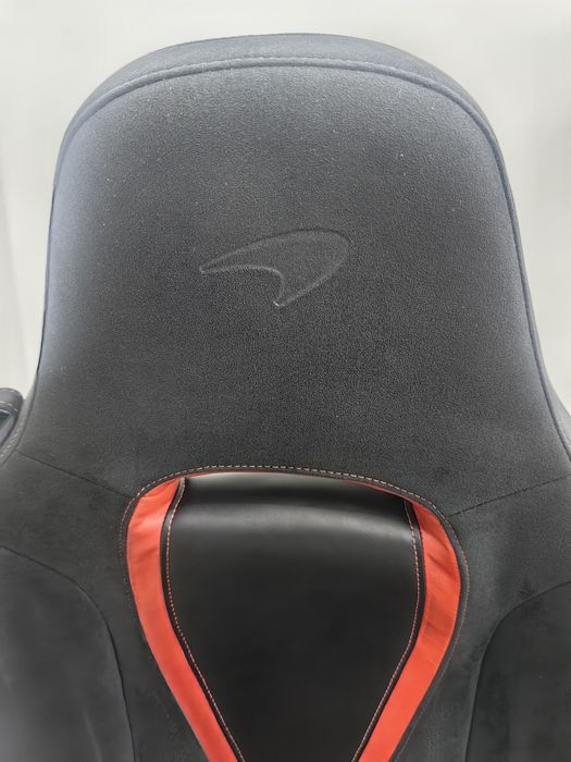Bancos do Mclaren 600lt
