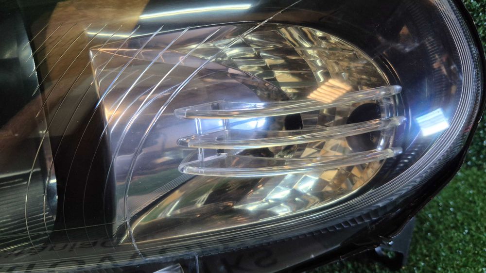 Otica Farol Esquerdo Fiat Grande Punto Punto Evo Abarth 199 2005 a 2012 Ref. 661-1147L-LDEM2 DEPO usada como nova