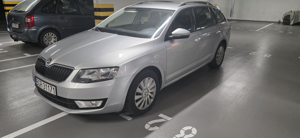 Skoda  Octavia 1,6 tdi oryginalny przebieg
