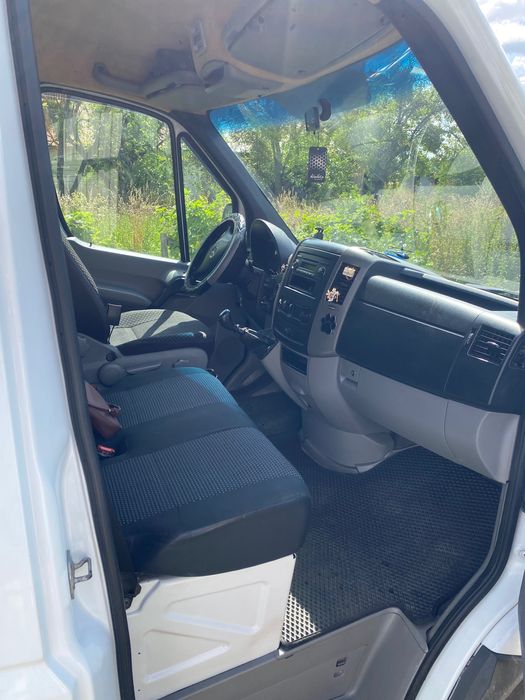 Автомобіль SPRINTER