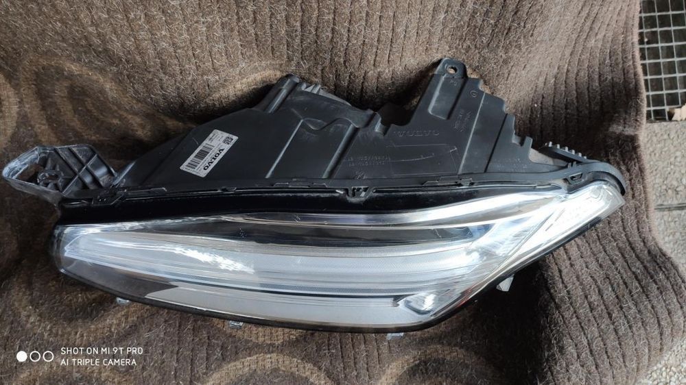 Faróis full led Volvo XC90 direcionais