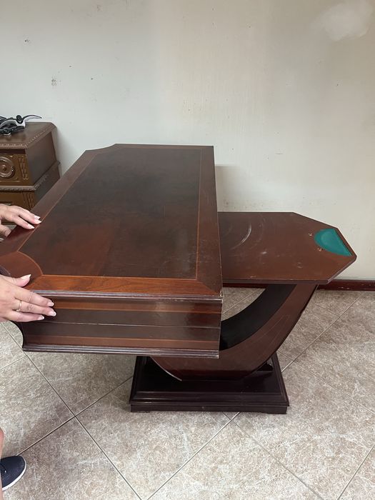 Mesa de jogo  e sala