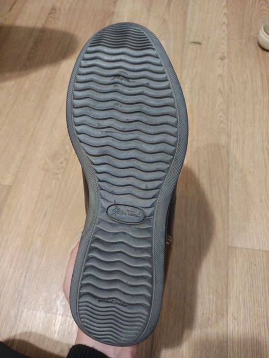 Кроссовки туфли кожаные galizio torresi
2380 грн