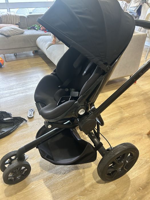 Carrinho passeio quinny