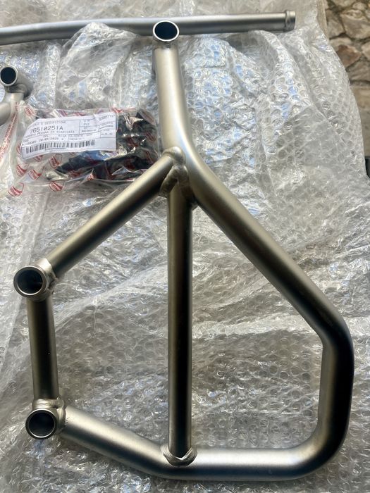 Barras de Proteção Originais Ducati Multistrada V4 – OEM