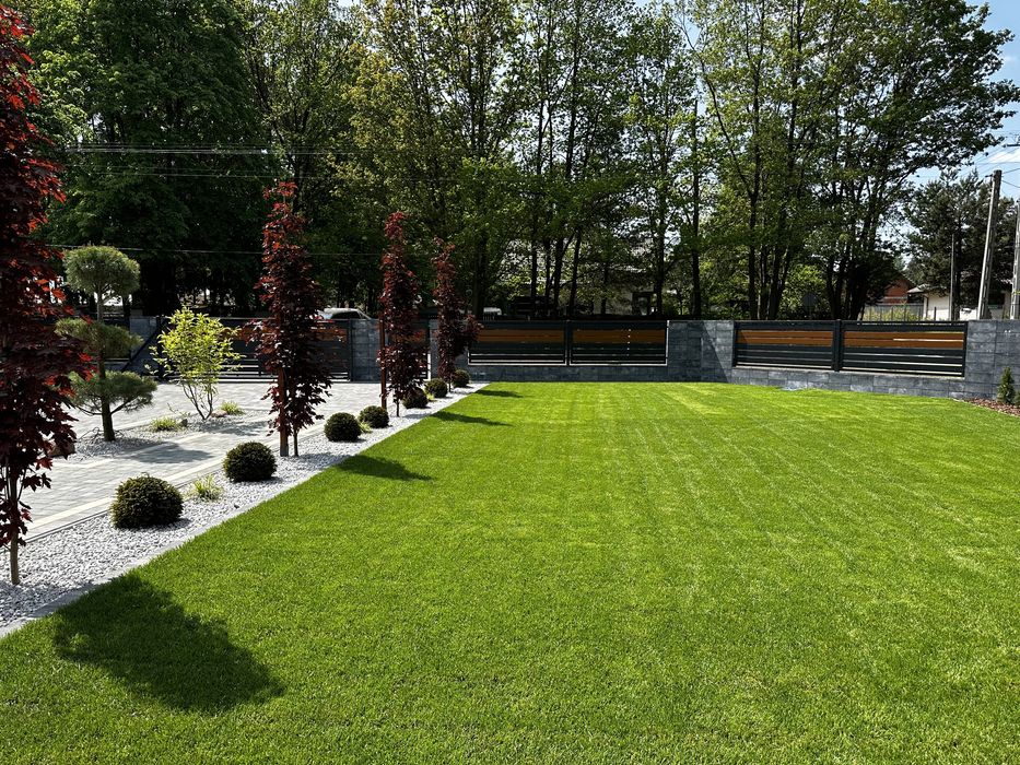 Trawa z rolki - nawodnienie ogrodu - trawnik rolowany