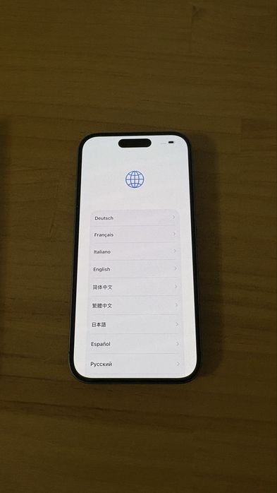 •	iPhone 16 128GB em ótimo estado + Caixa -bateria 91