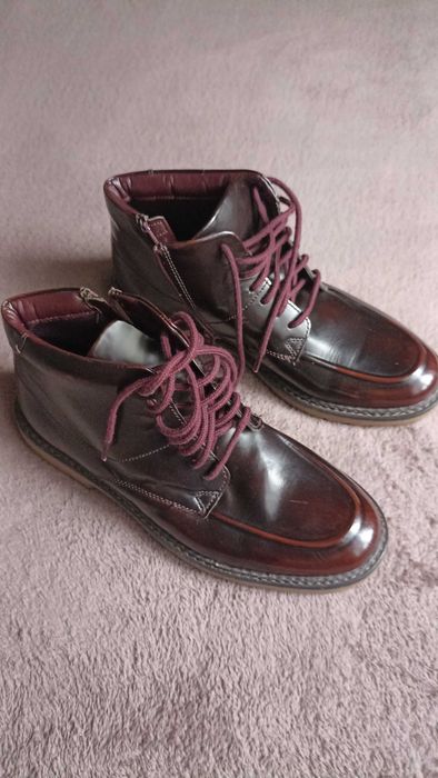 Шкіряні жіночі чоботи Clarks