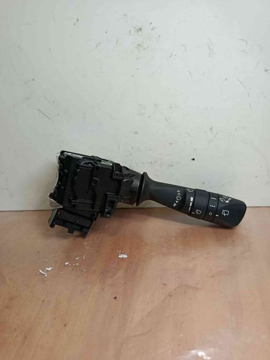 Conjunto / manetes de luzes e limpa vidros TOYOTA Auris Hatchback (_E1