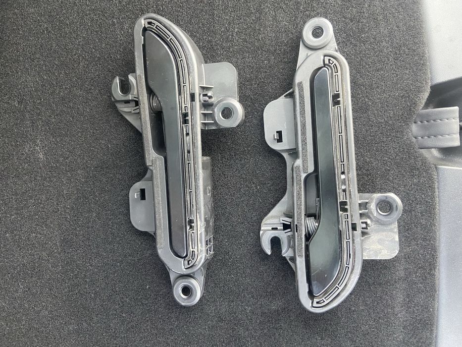 Ручки дверей Tesla Model 3/У рест  оригінал