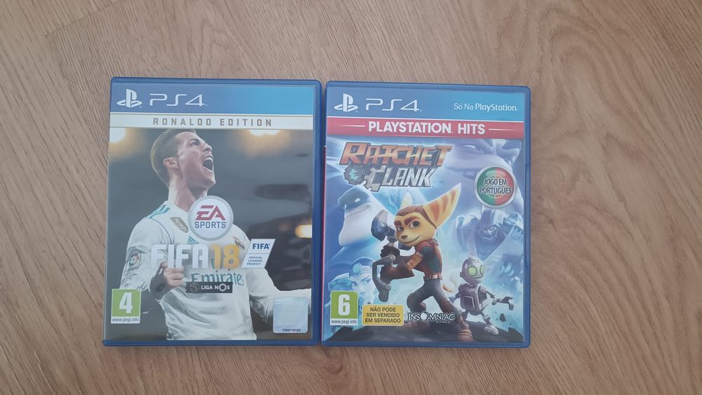 PS4 Slim 500GB + 2 jogos