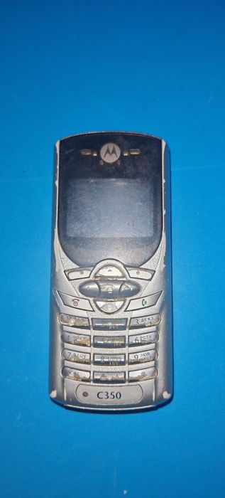 Кнопочный телефон