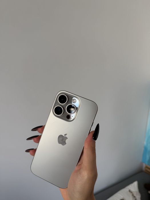 iPhone 16 Pro 256GB Natural Titanium | SIM + eSIM | Neverlock