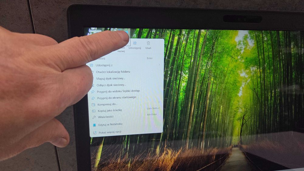 Dell Latitude 5591 i5 8300H DOTYK ram 16GB dysk 256SSD Laptop HDMI IPS