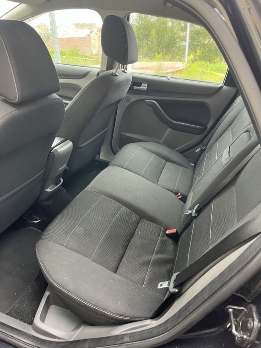 Ford Focus 1.6 TDCi 90cv 2009 – Muito bom estado / económico / fiável