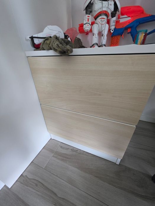 Cama alta com secretária  ikea